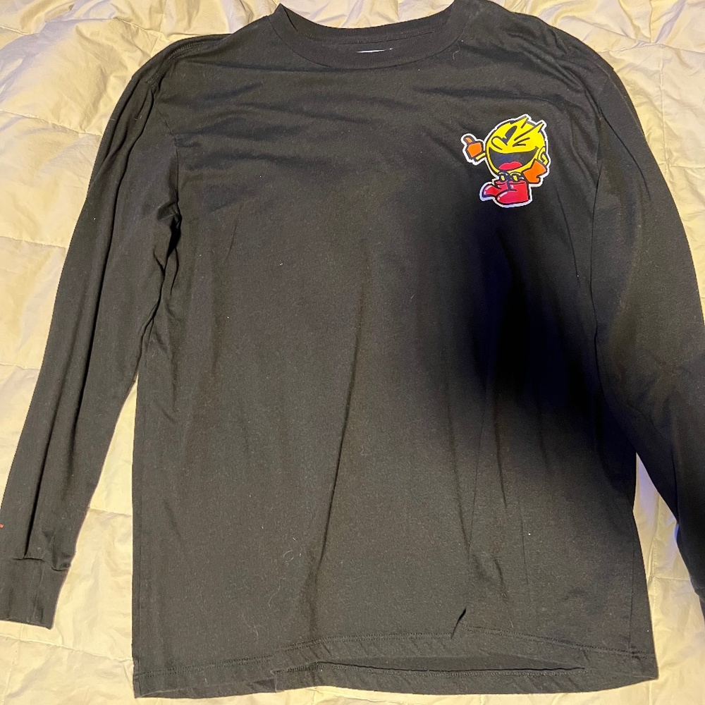 Pac Man Long Sleeve Graphic shirt